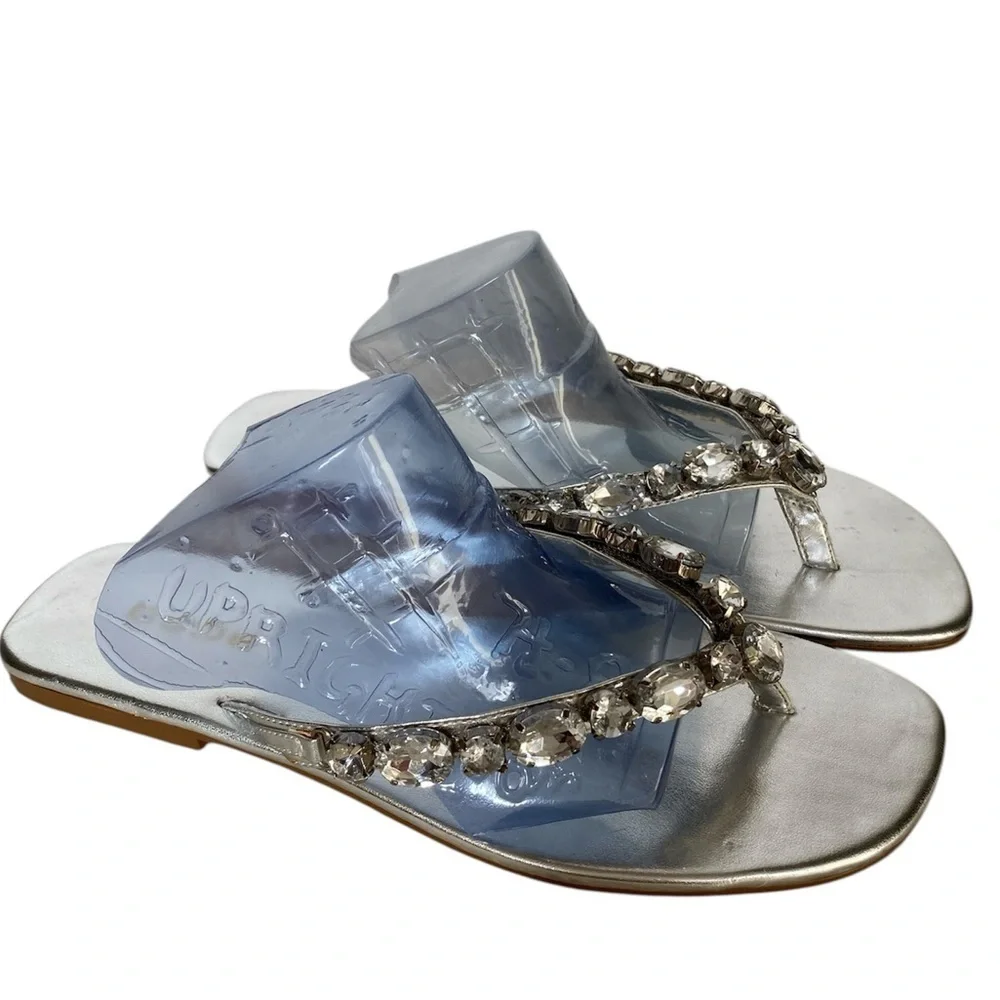 Bebe Y2K Vintage Heiress Silver Metallic Rhinestone Thong Sandals Women’s Size 9